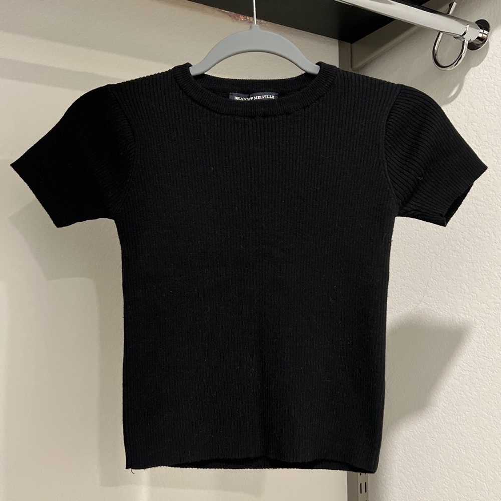 Brandy Melville Black Cropped Tee